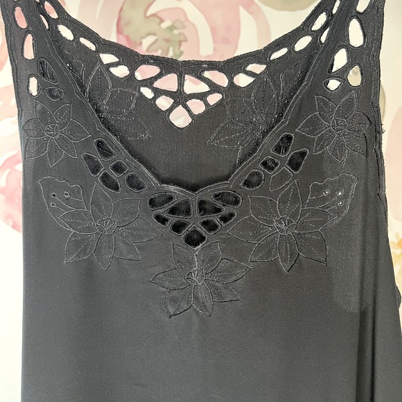🖤Joie 100% Silk Black Camisole Tank Top with Floral Cutout Designs - Picture 3 of 6